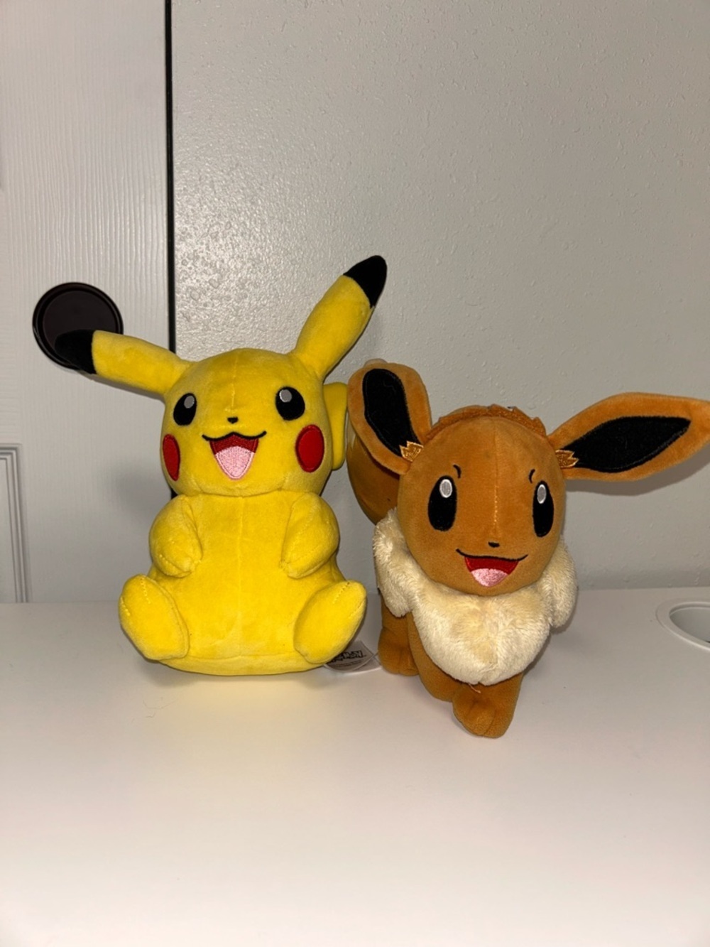Pokemon Pikachu Yellow & Eevee Brown Plush Set